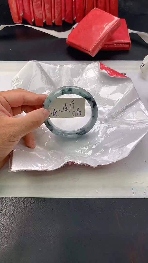 翡翠手镯未镶嵌327