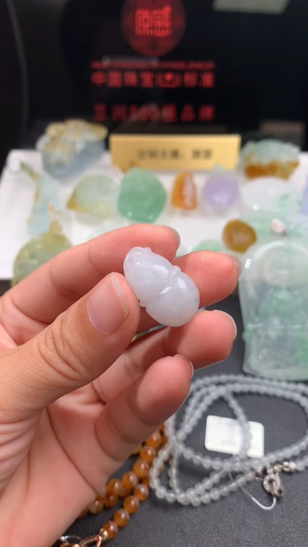 定制翡翠未镶嵌