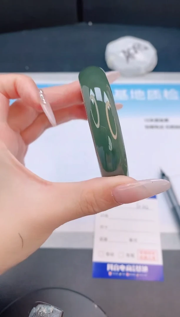 和田玉手镯未镶嵌2L120-56