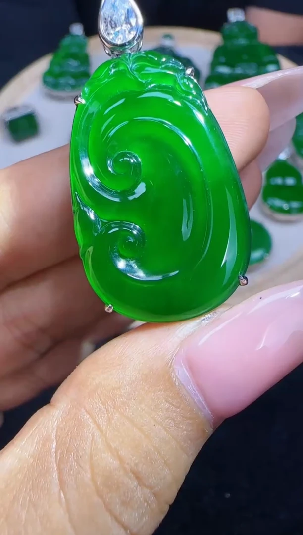未镶嵌定制翡翠翡翠吊坠110