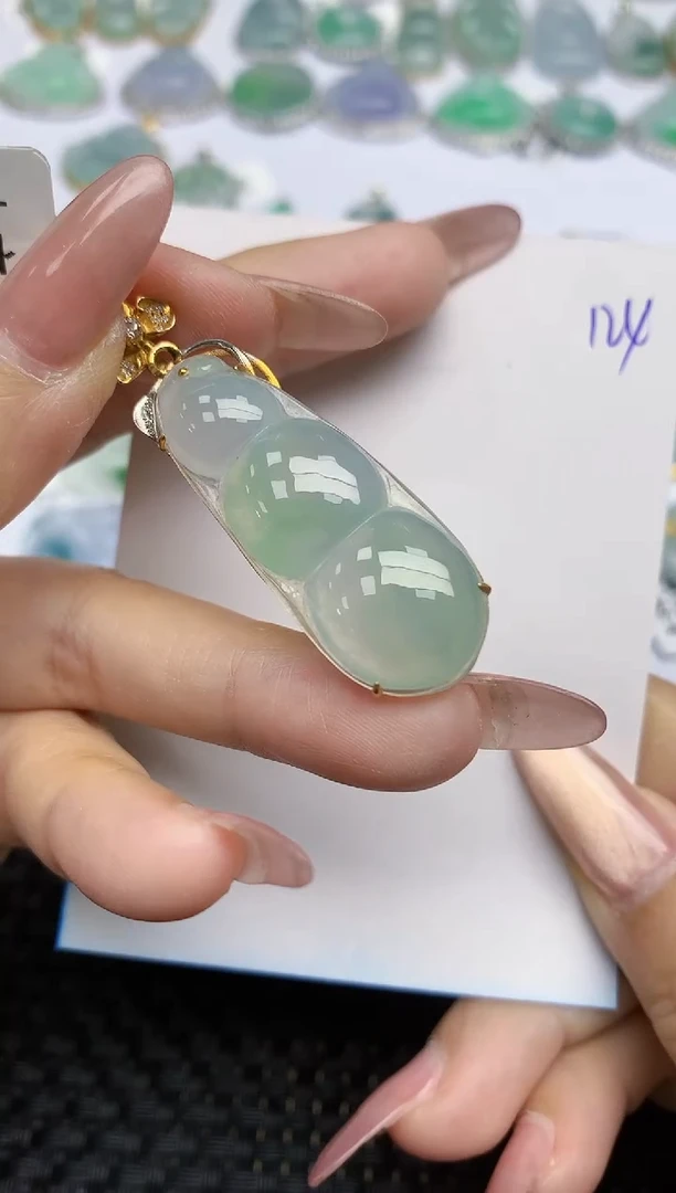 【闪购商品】翡翠颈饰18K金镶嵌天然A货翡翠 124