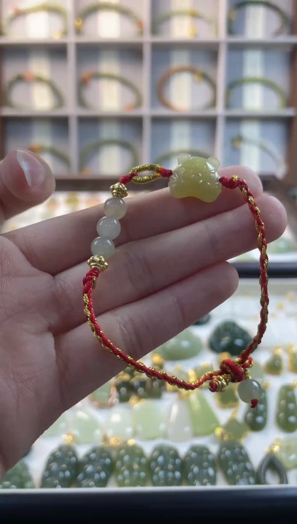 未镶嵌手绳和田玉1