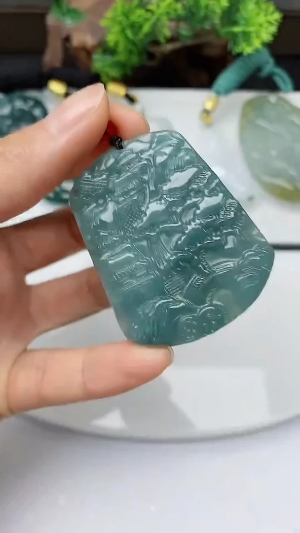 【闪购商品】翡翠颈饰未镶嵌