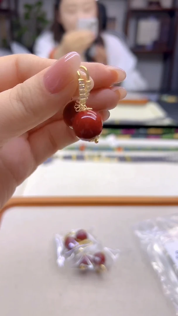 14K金镶嵌耳坠玛瑙/玉髓DIYE980款