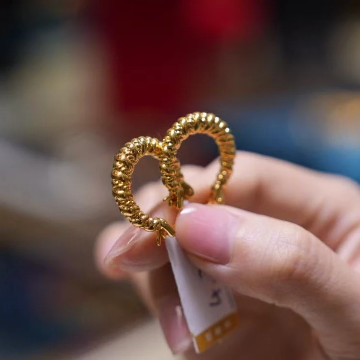 【巧玲专属】足金999马蹄耳环 经典时尚百搭 4.34