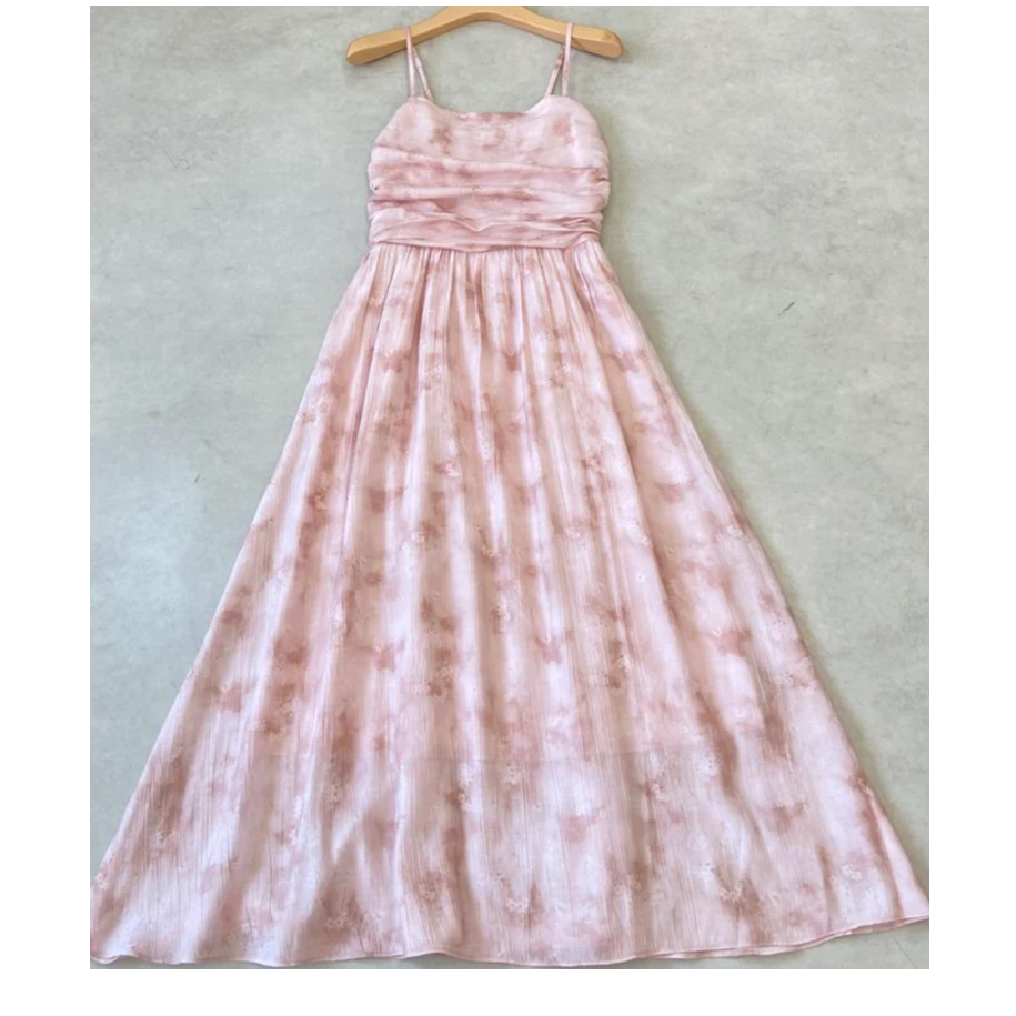 YL422631茶歇法式碎花连衣裙女新款小个子收腰显瘦吊带长裙子