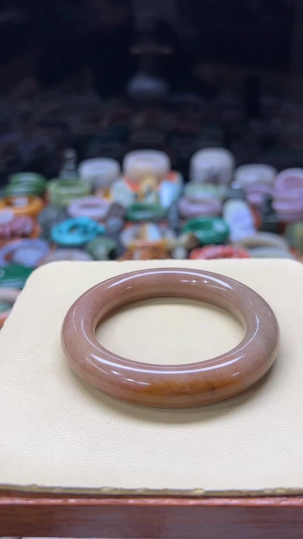 【闪购商品】石英质玉手镯合金050