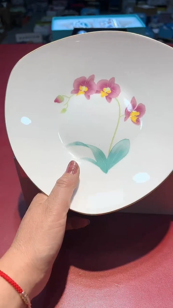 【闪购商品】瓷片锅碗瓢盆一件不剩