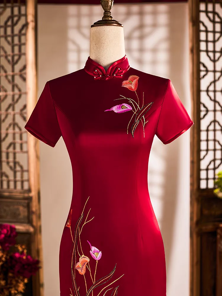 红色旗袍裙敬酒服2025新款新娘喜婆婆婚宴装结婚礼服妈妈高端大气
