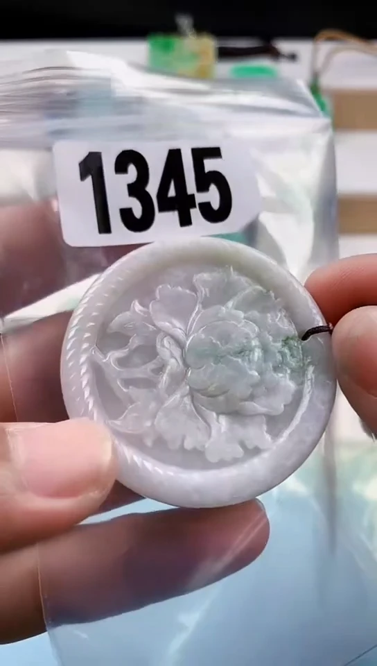 【闪购商品】翡翠挂件未镶嵌天然翡翠吊坠挂件