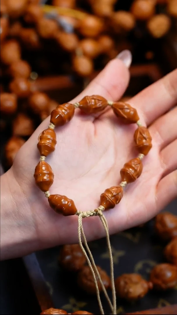 【闪购商品】橄榄核吊坠苏工橄榄核