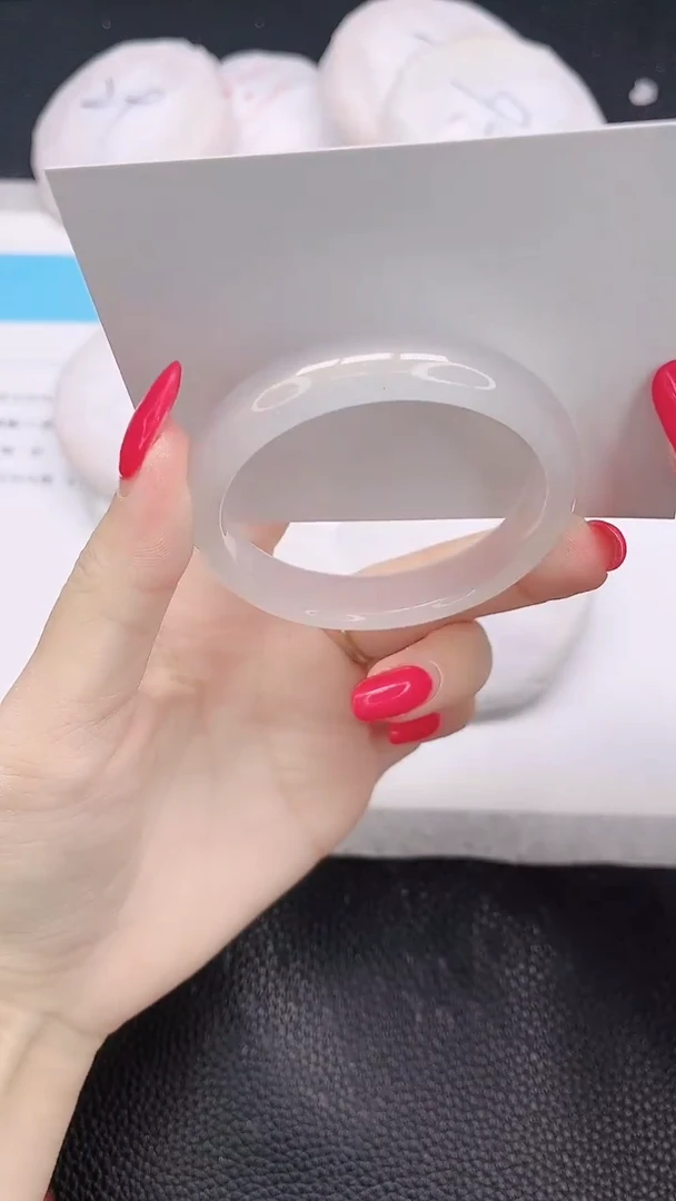 未镶嵌手镯石英质玉218-52