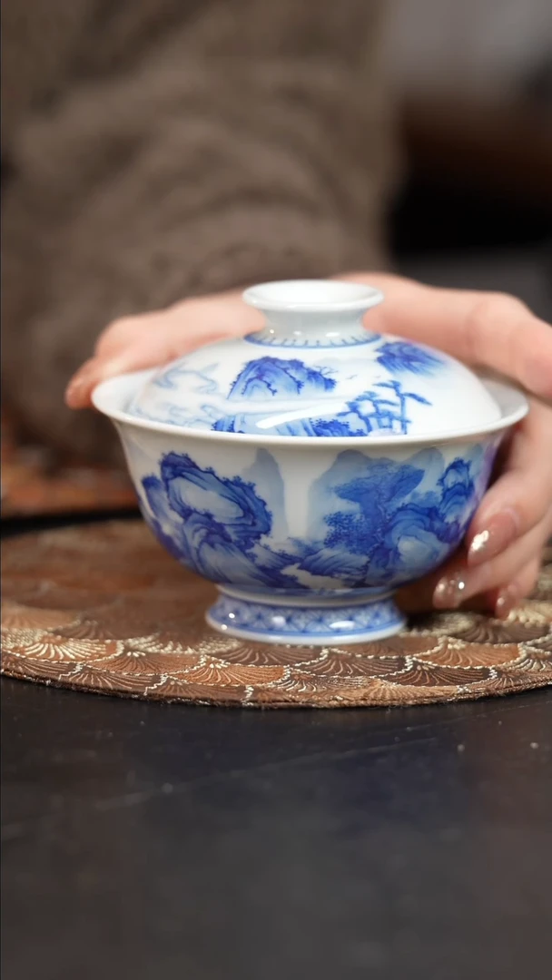 【闪购商品】杯看山柴窑青花山水