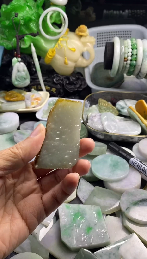 散珠翡翠A货翡翠9