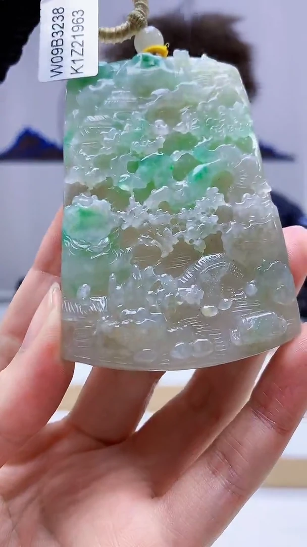未镶嵌定制翡翠4688zm-毛货挂件213山水