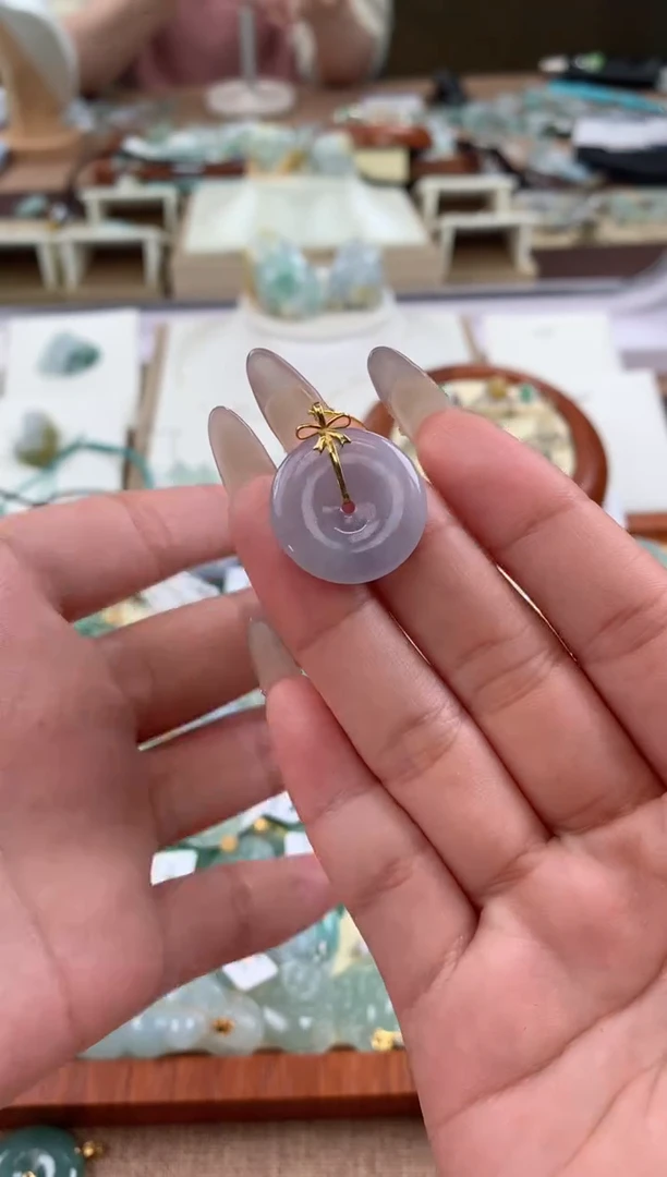 【闪购商品】翡翠颈饰18K金镶嵌天然A货翡翠挂件