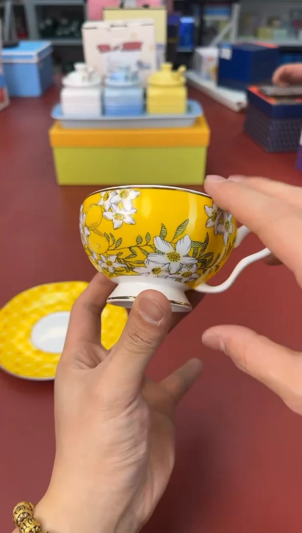 【闪购商品】瓷片新号开播全场漏@@H1823