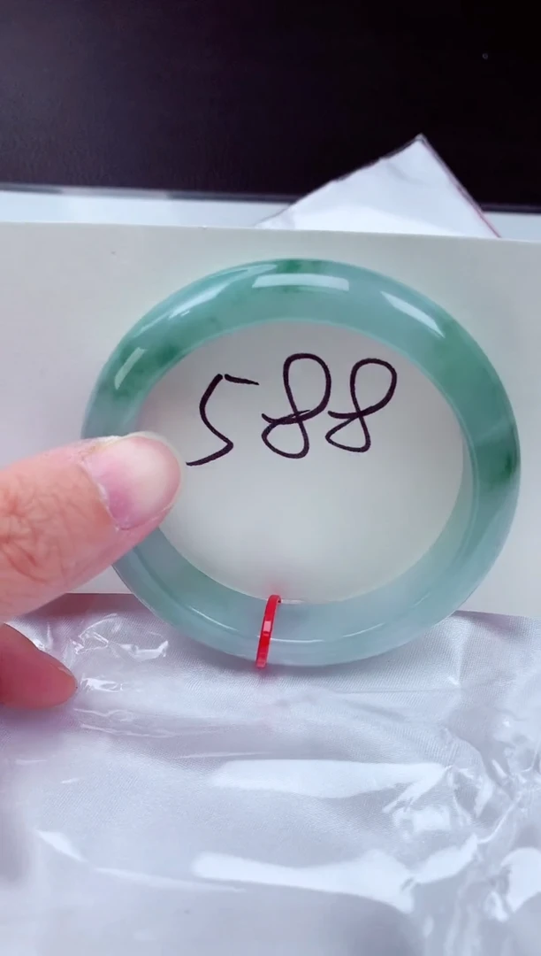 未镶嵌手镯翡翠翡翠手镯