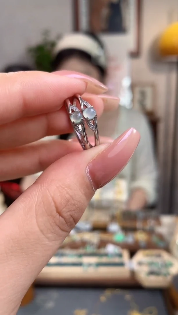 翡翠未镶嵌吊坠(不含链)戒指多样性发货1件