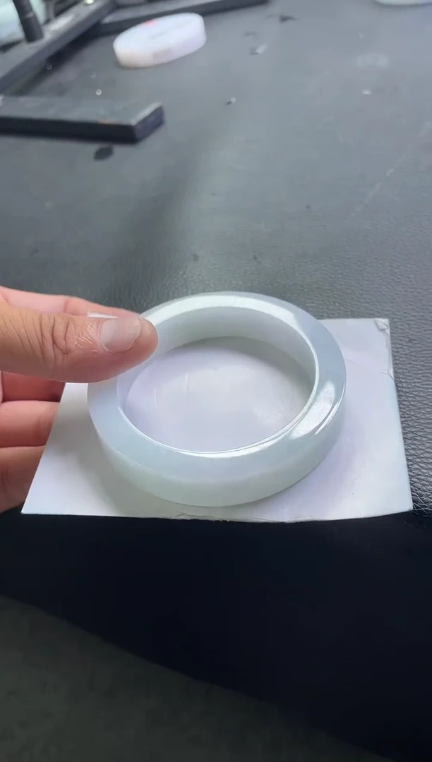 未镶嵌手镯定制翡翠手镯