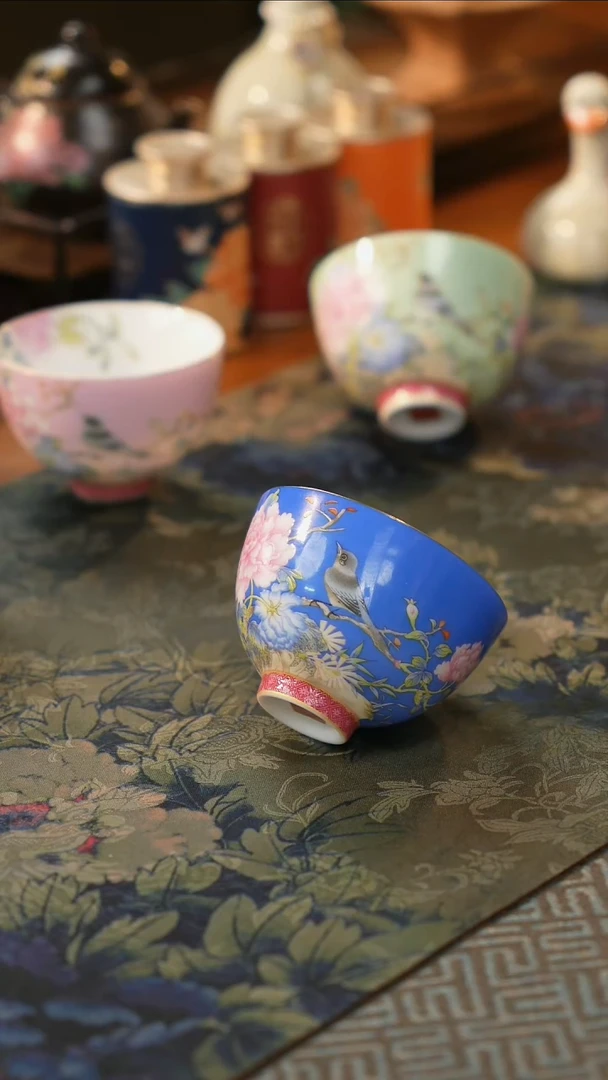 壶山有慕兮珐琅彩杯（深蓝）