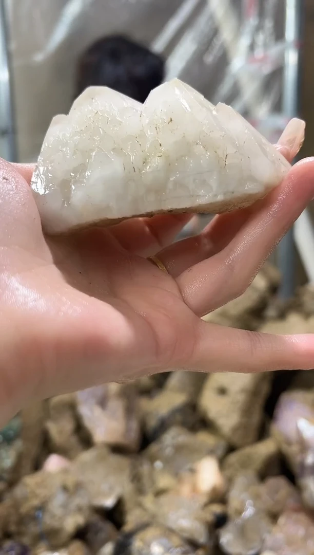 未镶嵌水晶大型摆件（非配饰）284