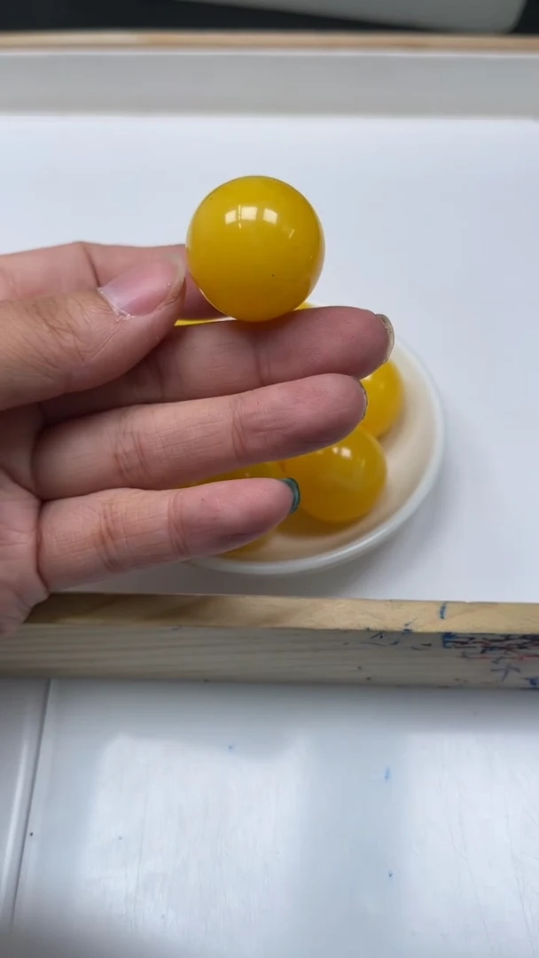 裸石蜜蜡未镶嵌A1856 鸡油黄蜜蜡25mm1颗12元