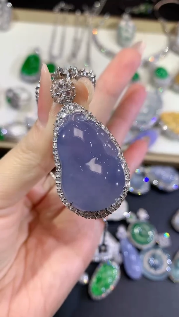 吊坠(不含链)18K金镶嵌翡翠?*红888-葫芦