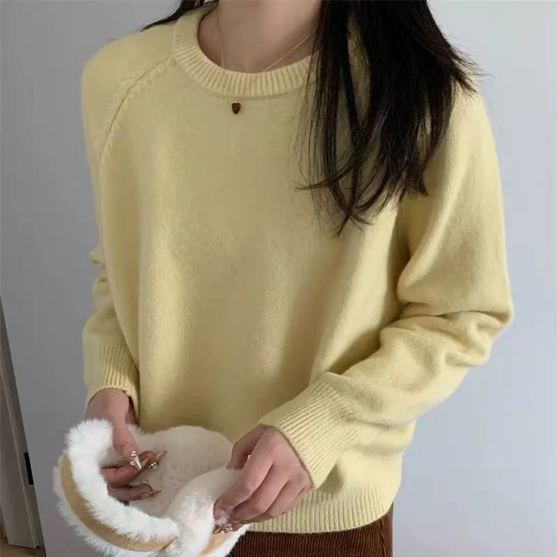 X【601-999】打底衫女秋冬半高领纯色镂空显瘦软糯内搭针织上衣XH