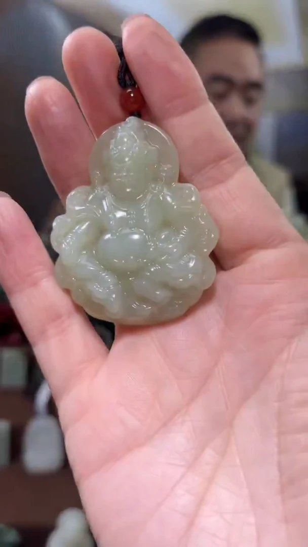 颈饰未镶嵌和田玉`