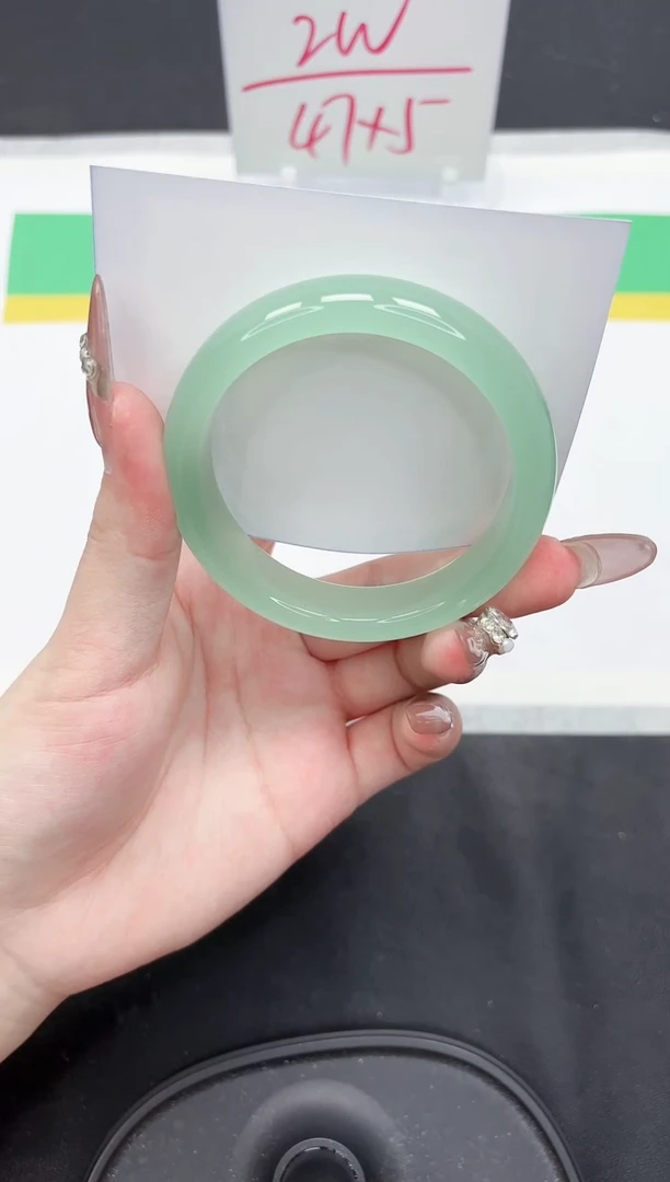 【闪购商品】石英质玉手镯未镶嵌94*-54.7