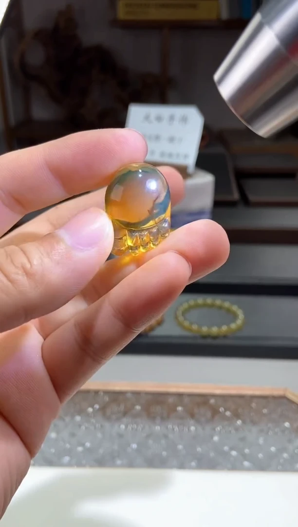 琥珀颈饰未镶嵌脚丫