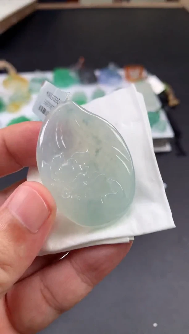 未镶嵌定制翡翠c**b翡翠
