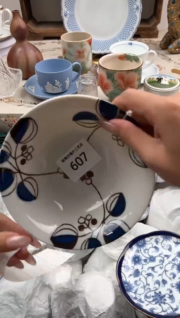 瓷片J****aH         607