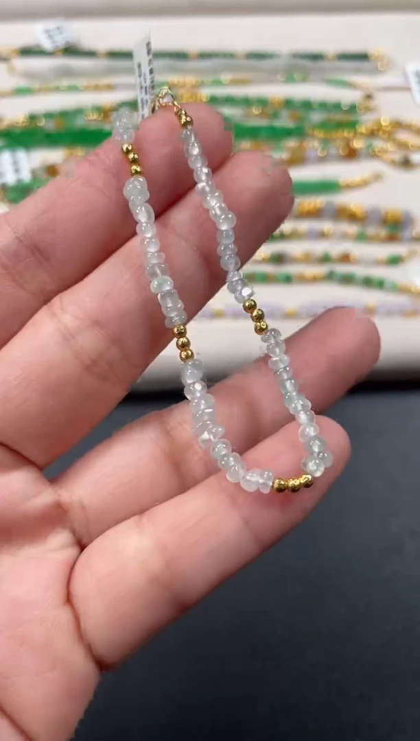 18K金镶嵌手链翡翠一条   P543