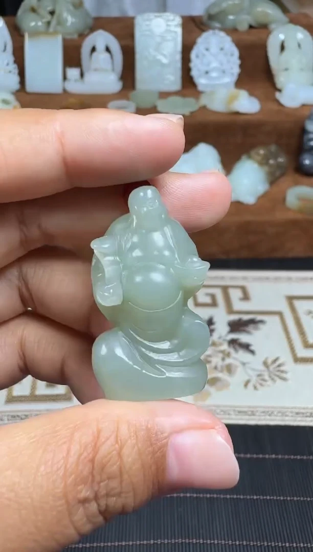 颈饰未镶嵌和田玉1