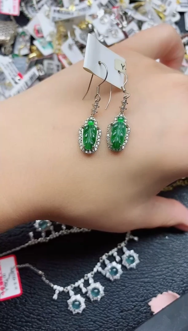 银S925镶嵌戒指翡翠1