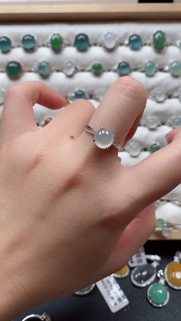 【闪购商品】翡翠戒指银S925镶嵌一物一证一礼盒