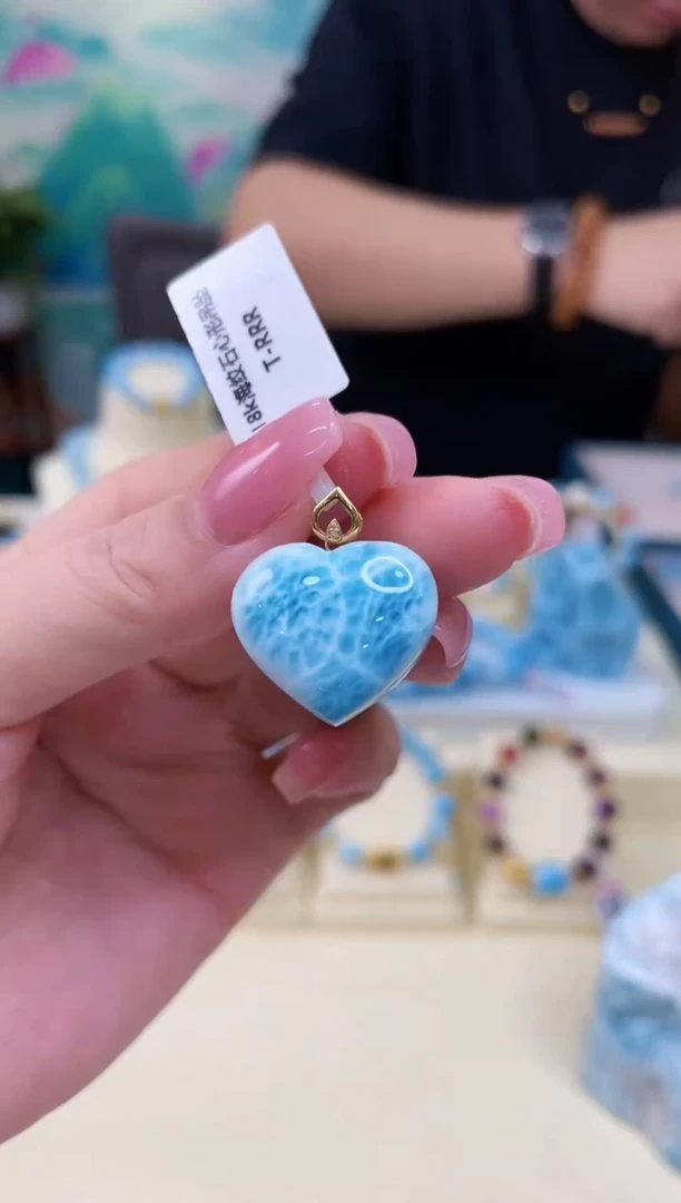 【闪购商品】针钠钙石颈饰18K金镶嵌@@JC30215028