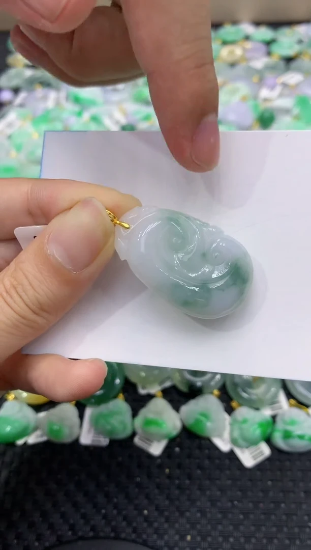 颈饰未镶嵌翡翠天然缅甸翡翠A货