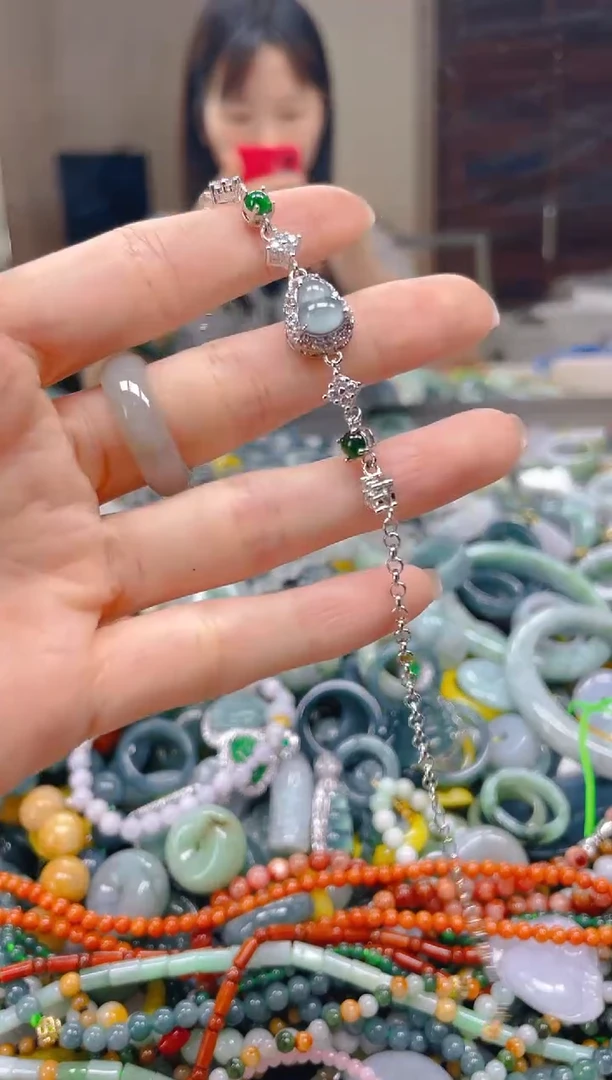 翡翠未镶嵌颈饰/Y/翡翠A货一图一物