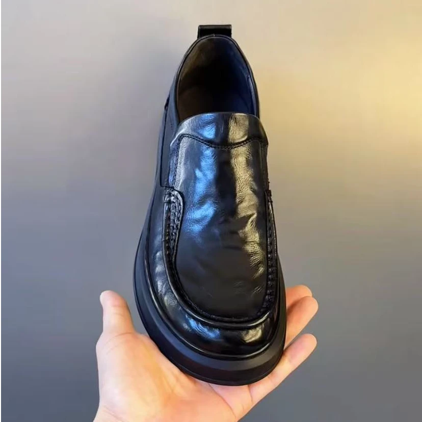 新款高品质全皮面休闲百搭男鞋