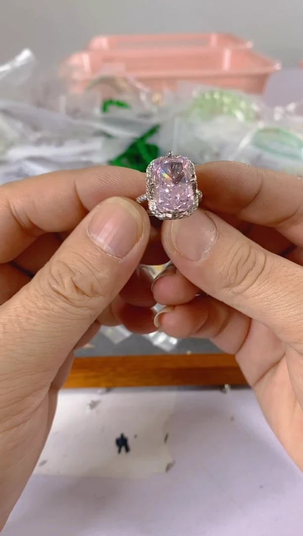 【闪购商品】水晶颈饰银S925镶嵌X159红宝，蓝宝，多样性发一件赠链