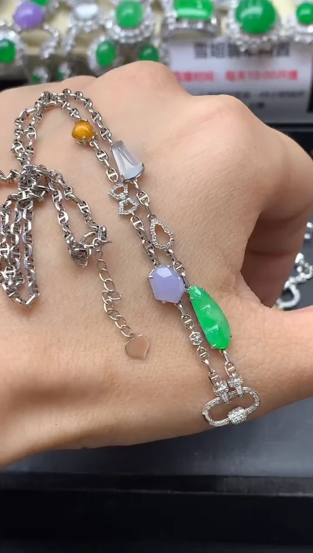 颈饰18K金镶嵌翡翠609-中国好珍宝