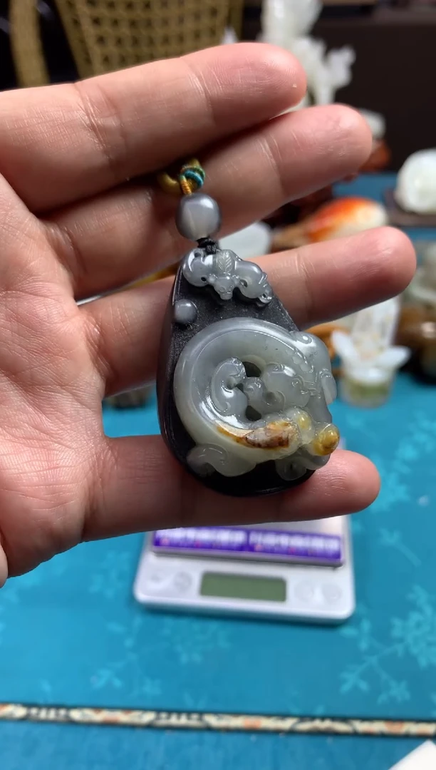 颈饰未镶嵌和田玉1