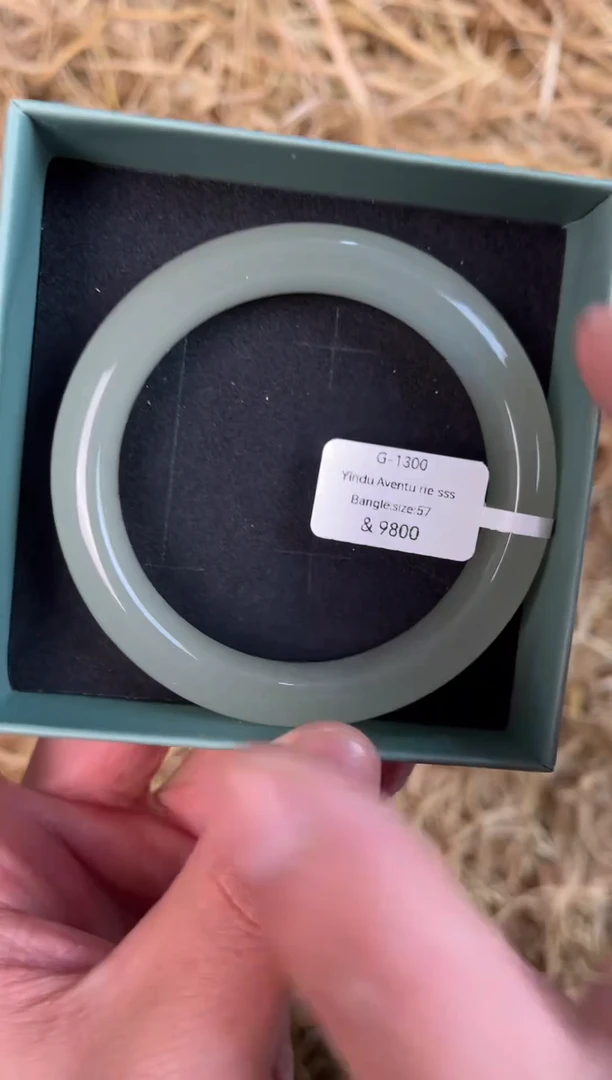 未镶嵌手镯石英质玉G-1300