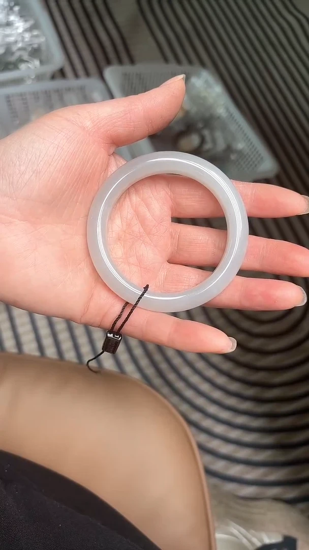 【闪购商品】和田玉手镯未镶嵌圈口57  X-16