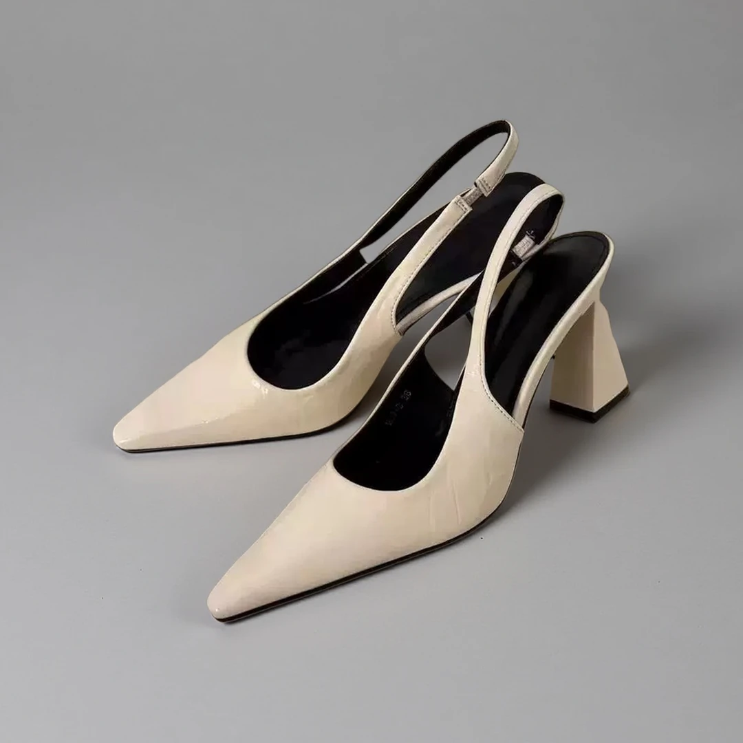 358822 米白色中跟高跟鞋