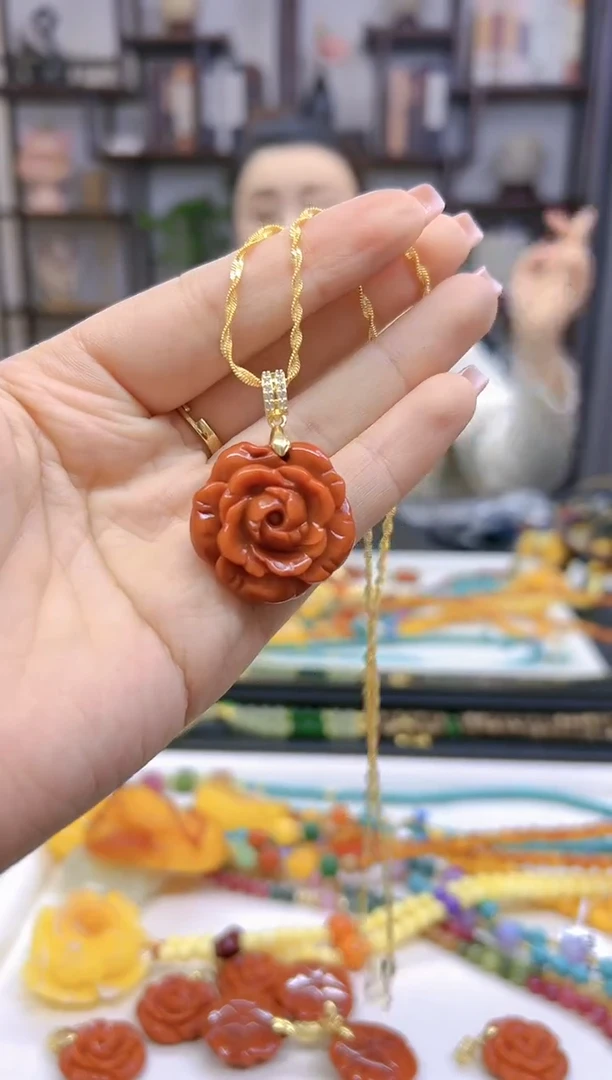 【闪购商品】翡翠吊坠(赠链)银S925镀金镶嵌D260