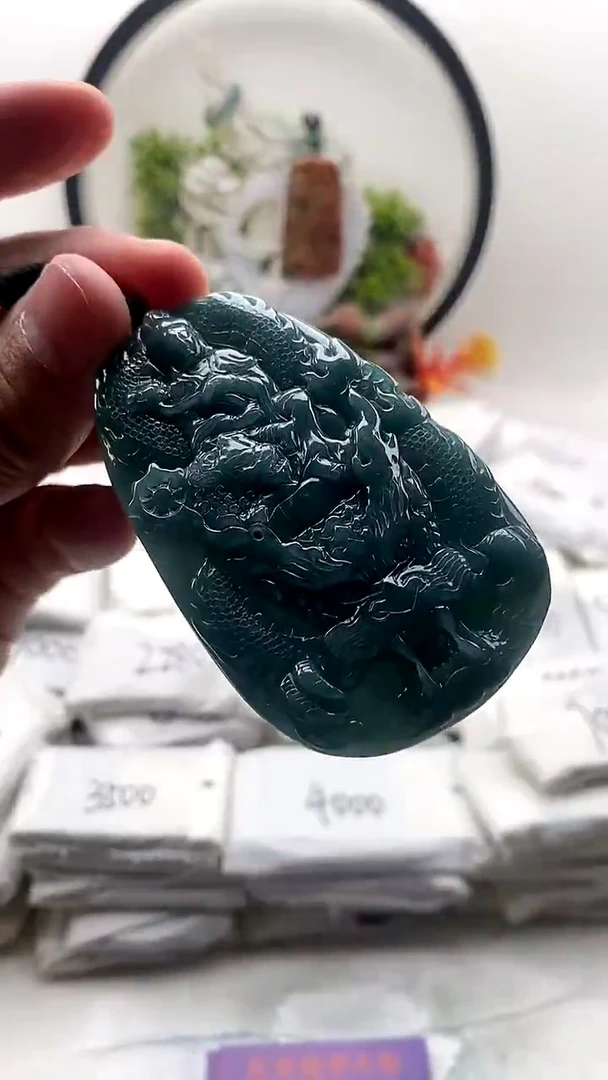 颈饰未镶嵌翡翠文殊